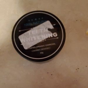 Teeth whitening powder